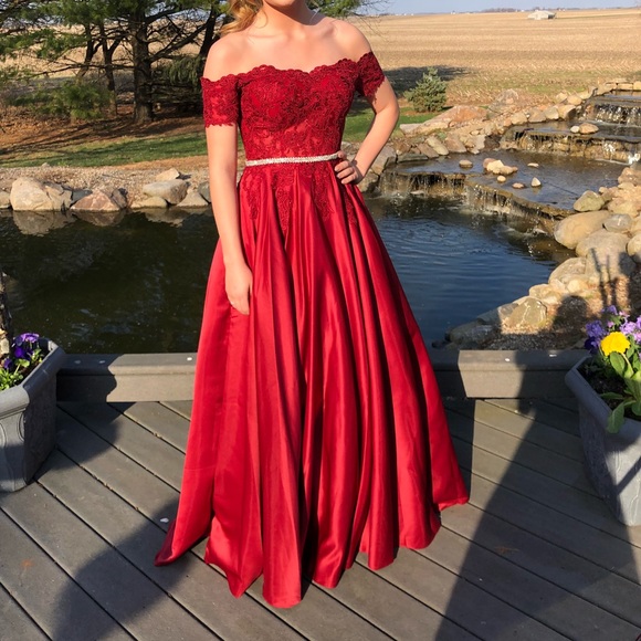 Prom dress - Picture 1 of 1